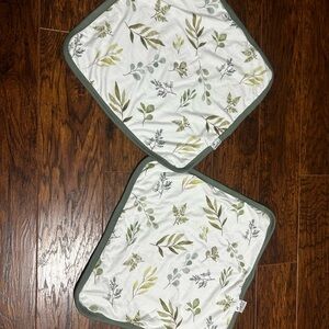 Leaf Print Pot Holders